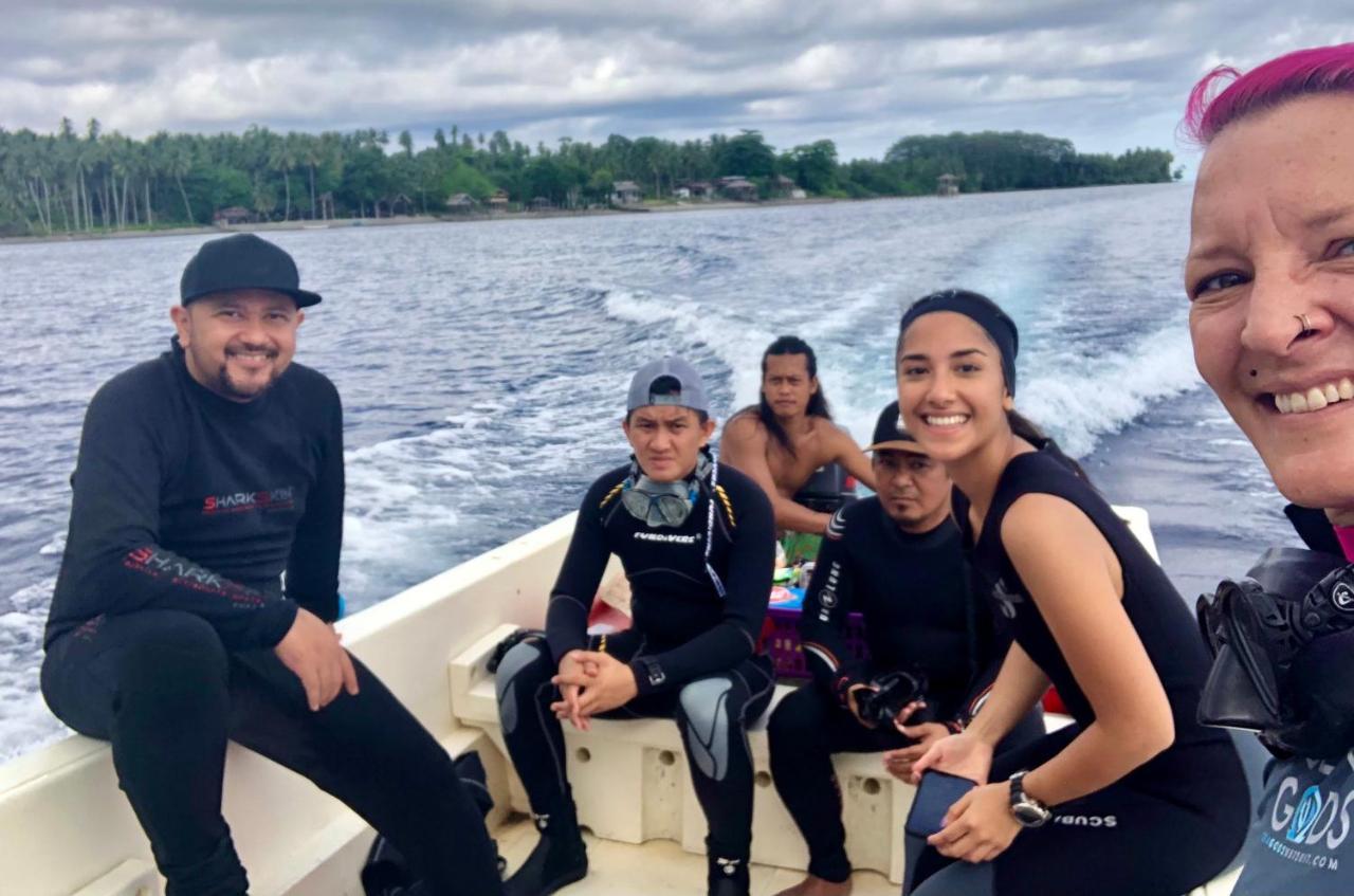Sanctum Una Una Eco Dive Resort Pulau Unauna Dış mekan fotoğraf