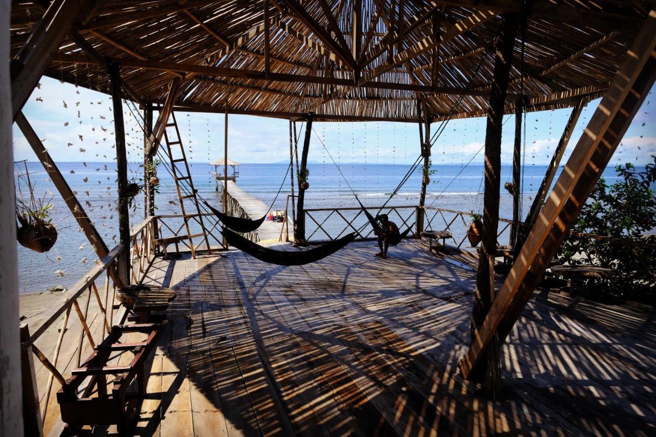 Sanctum Una Una Eco Dive Resort Pulau Unauna Dış mekan fotoğraf