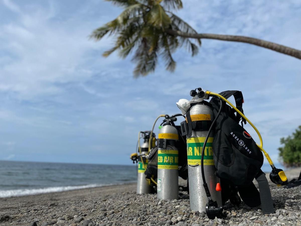 Sanctum Una Una Eco Dive Resort Pulau Unauna Dış mekan fotoğraf