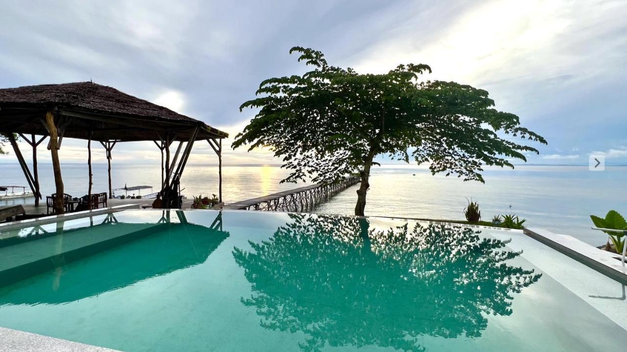 Sanctum Una Una Eco Dive Resort Pulau Unauna Dış mekan fotoğraf